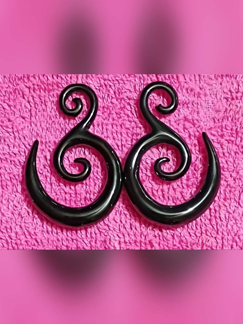 Black Swirl Gauge Earrings - Bold Curled Design